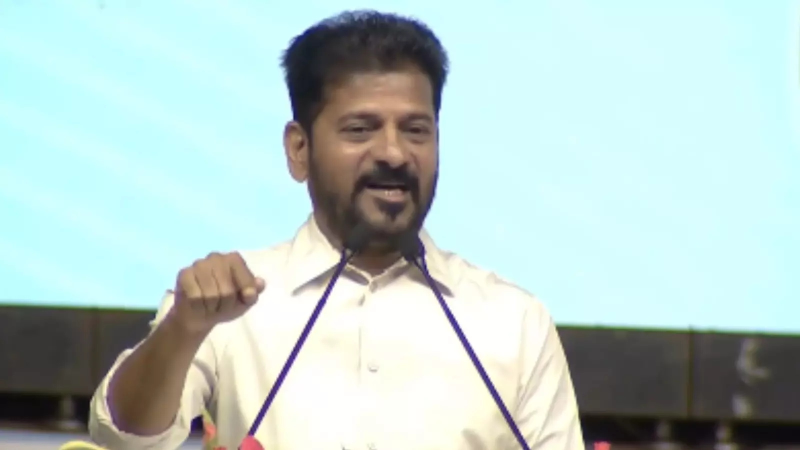 Revanth Reddy : అల్లుడిని అంబానీని.. బిడ్డను బిర్లాను చేయాలనుకున్నారు కానీ?