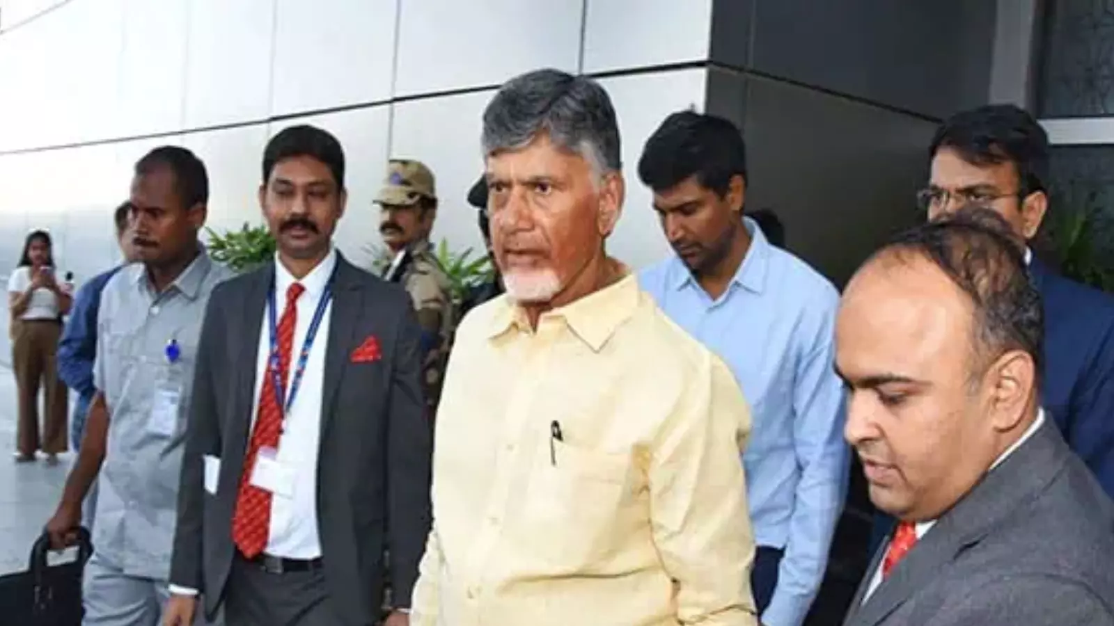 andhra pradesh chief minister chandrababu will visit dubai today
