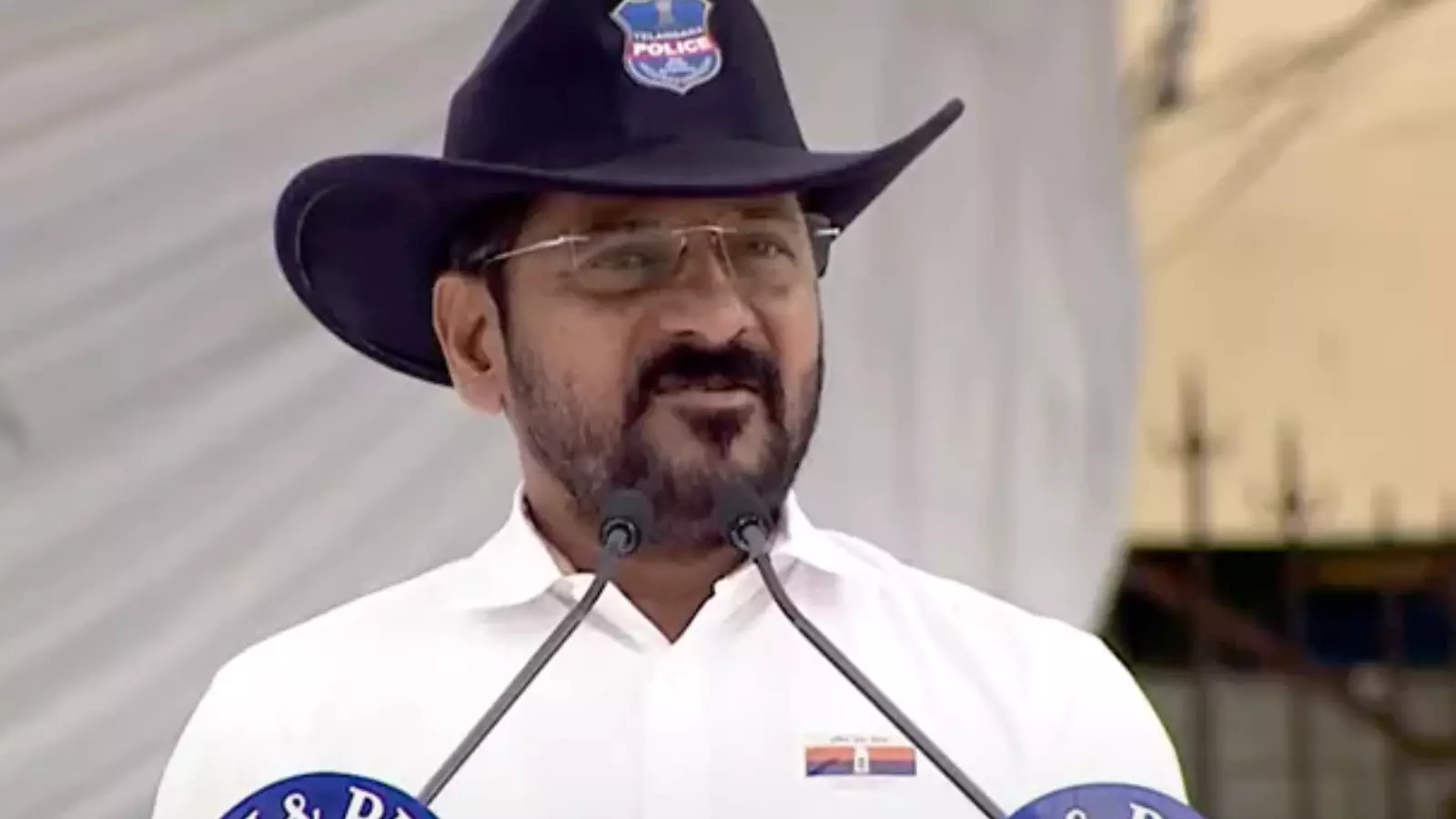 Revanth  Reddy : అమరులైన పోలీసు కుటుంబాలకు ఆర్థిక సాయం ఎంతంటే?