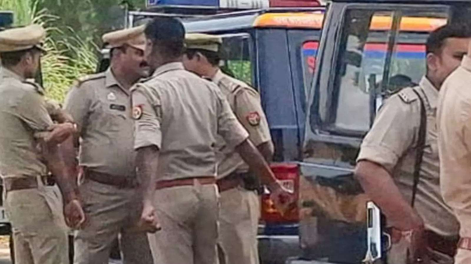 తుని అత్యాచారం నిందితుడు చెరువులోకి దూకి?