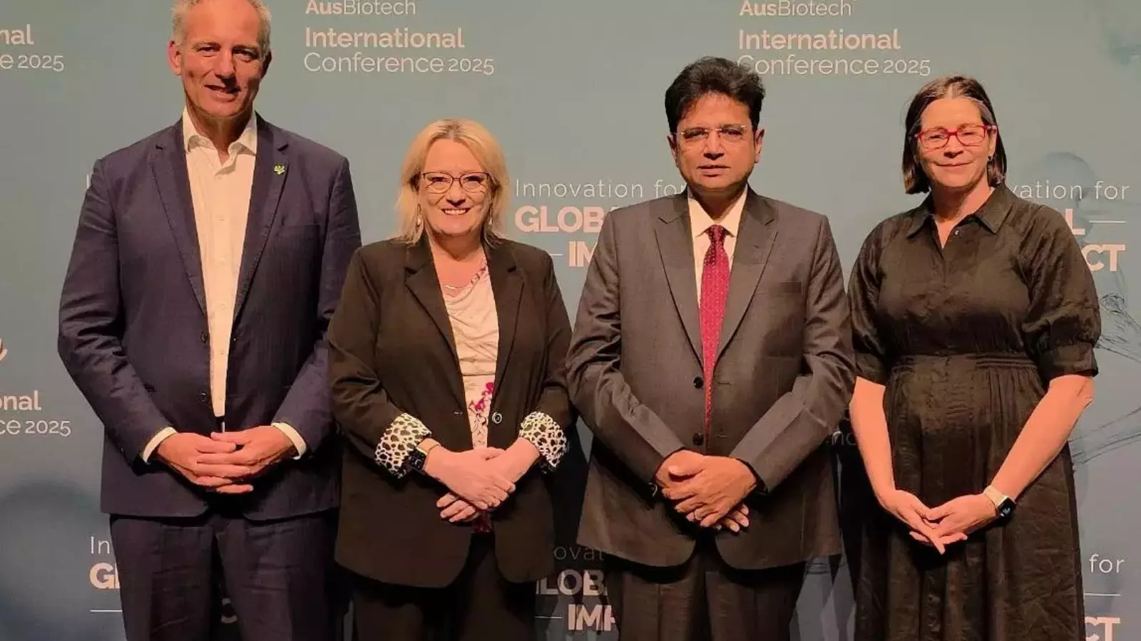 Telangana : తెలంగాణకు లక్ష కోట్ల పెట్టుబడులు