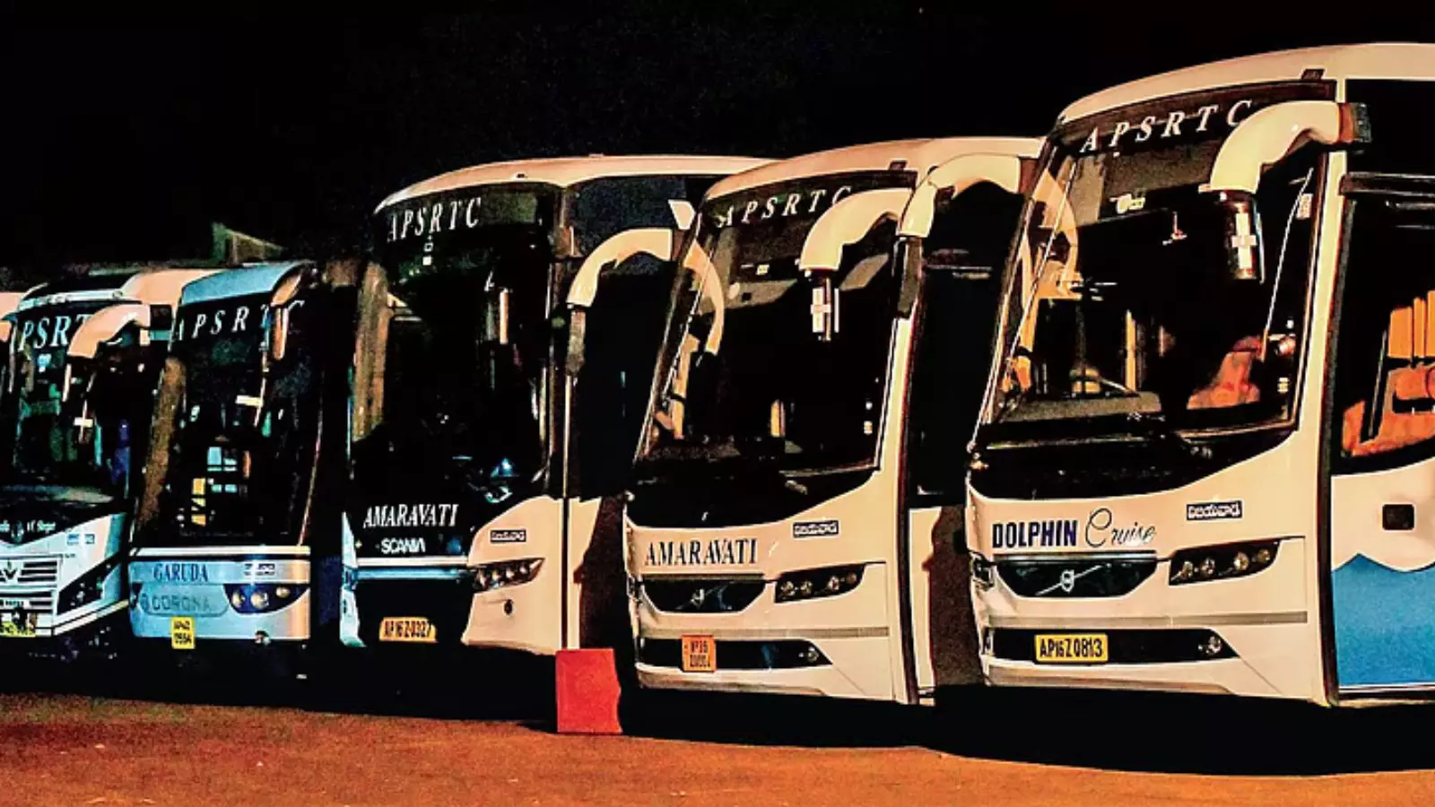 ఆర్టీసీ బస్సుల కు పెరిగిన రద్దీ