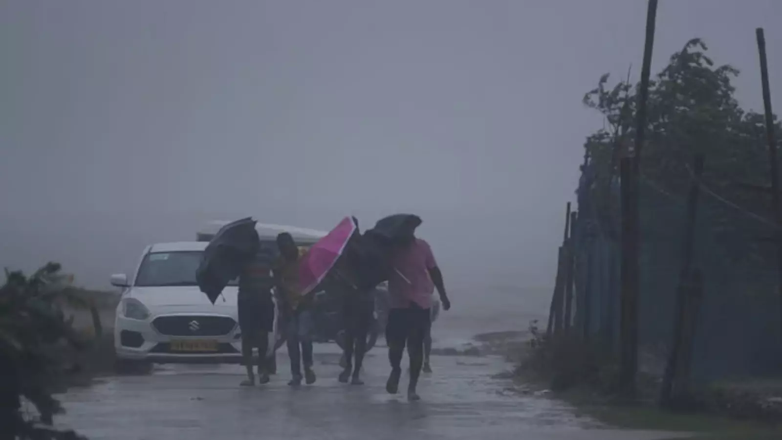 Andhra Pradesh : ఏపీలో ఈ జిల్లాలకు రెడ్ అలెర్ట్