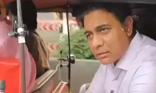 brs has decided to protest in hyderabad city today on the issues of auto drivers