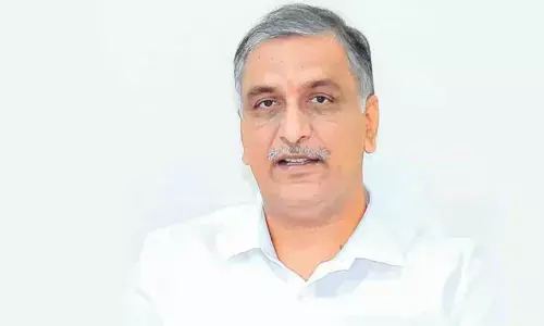tragedy has struck the house of ex minister harish rao. his father thanniru satyanarayana passed away