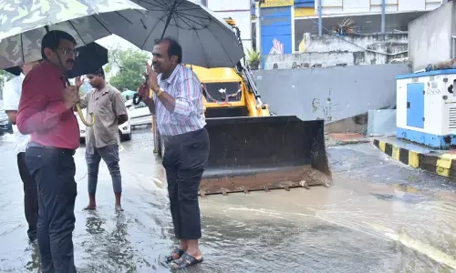 Montha Cyclone : ఉత్తరాంధ్రలో మొదలయిన భారీ వర్షాలు