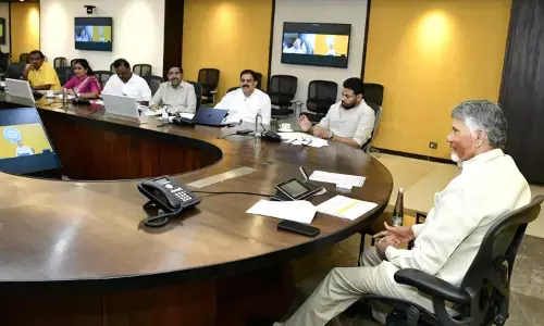 Andhra Pradesh : జిల్లాల పునర్ వ్యవస్థీకరణపై చంద్రబాబు భేటీ