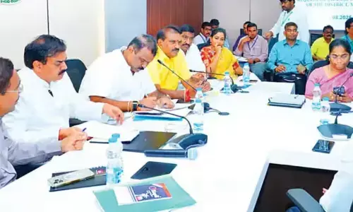 Andhra Pradesh : జిల్లాల పునర్విభజనపై నేడు మంత్రి వర్గ ఉపసంఘం భేటీ