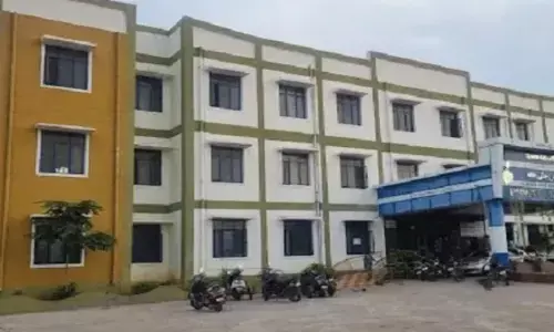 Ragging : నల్లగొండ మెడికల్ కళాశాలలో ర్యాగింగ్ కలకలం