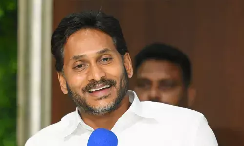 Andhra Pradesh : నేడు వైసీపీ అధినేత కీలక భేటీ