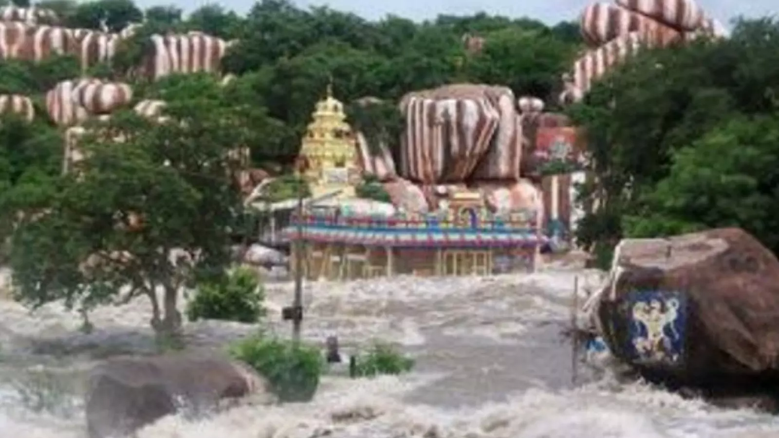 ఏడుపాయల ఆలయాన్ని పదోరోజు మూసివేత ఏడుపాయల ఆలయాన్ని పదోరోజు మూసివేత