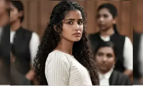 ఆన్ లైన్ లో అనుపమకు వేధింపులు