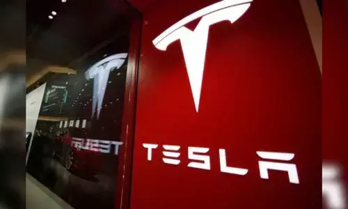టెస్లా అమ్మకాలు అంతంత మాత్రమే!!