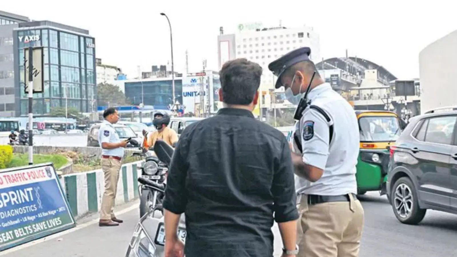 hyderabad police are conducting extensive checks in the wake of the delhi blast incident hyderabad police are conducting extensive checks in the wake of the delhi blast incident