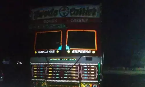 those traveling on the highway should be vigilant. gangs of robbers are lurking on the road