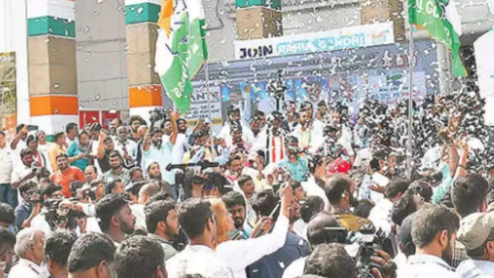 Breaking : జూబ్లీహిల్స్ లో రేవంత్ రప్పా .. రప్పా Breaking : జూబ్లీహిల్స్ లో రేవంత్ రప్పా .. రప్పా