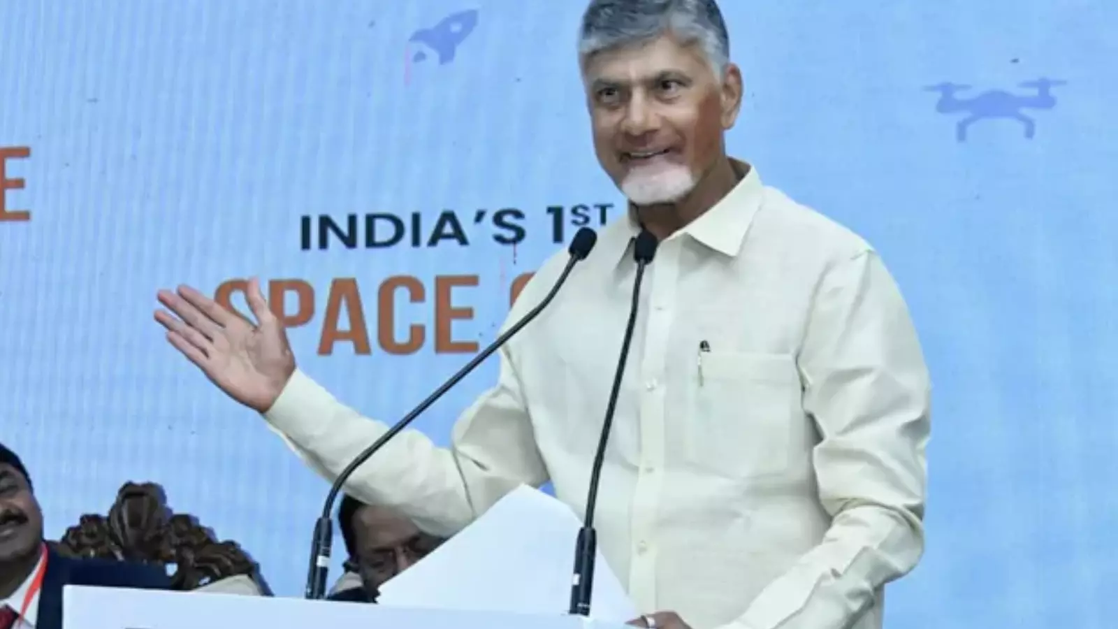 Chandrababu : పదమూడు లక్షల కోట్లు.. ఇరవై లక్షల ఉద్యోగాలు