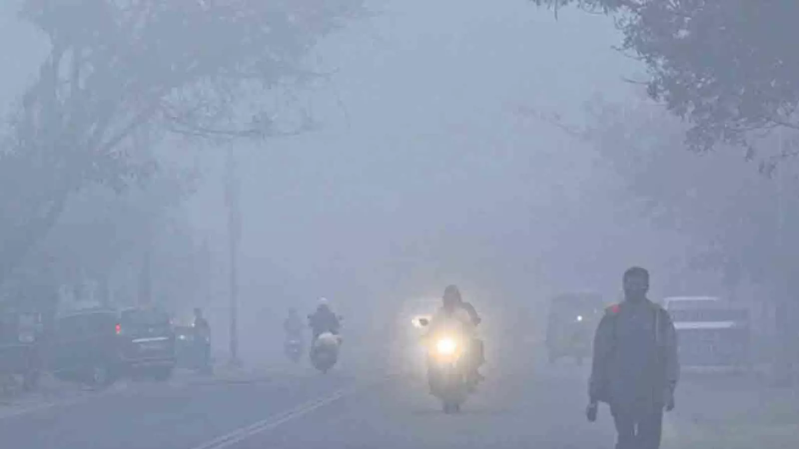 మరో అల్పపీడనం... రెడీ అవ్వండి మరో అల్పపీడనం... రెడీ అవ్వండి