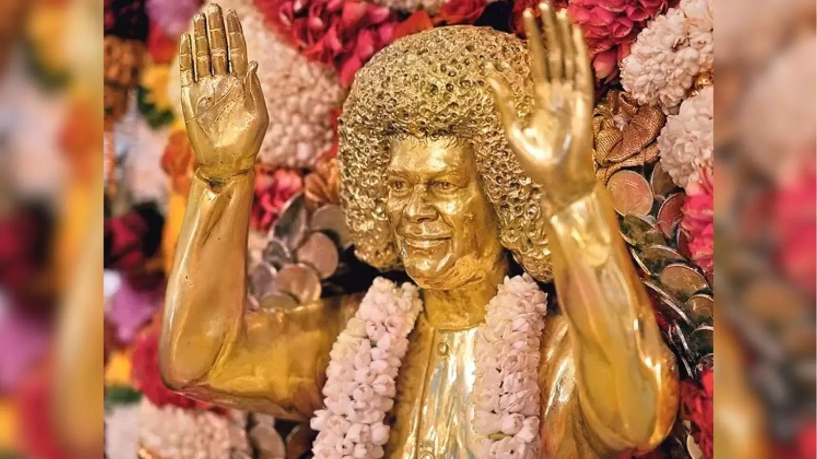 9.2 కిలోల బంగారంతో సత్యసాయి