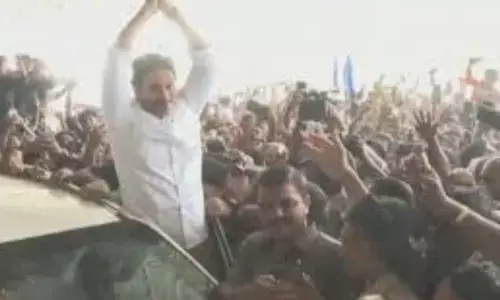 Ys Jagan : విచారణ పూర్తి చేసుకున్నజగన్ లోటస్ పాండ్ కు
