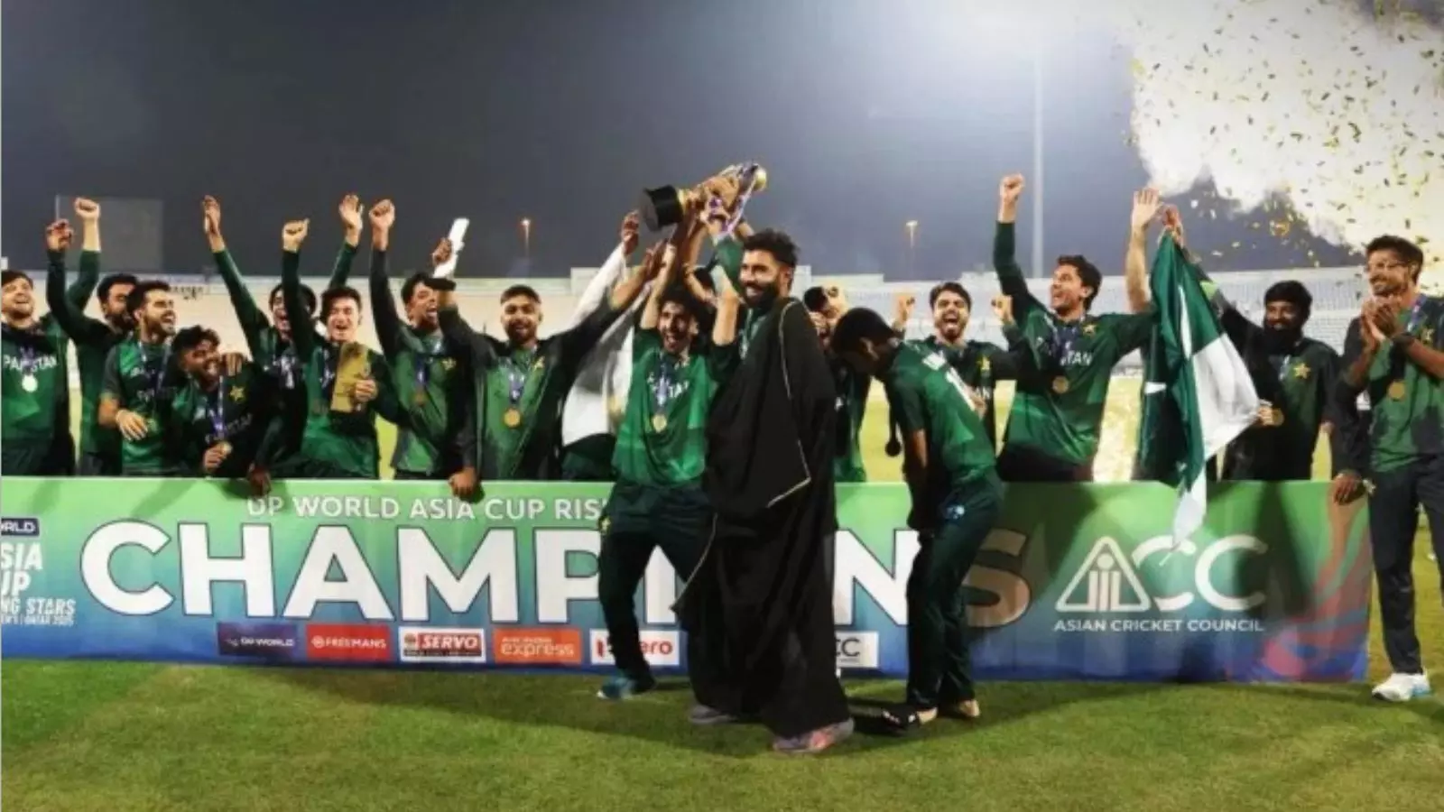 టైటిల్ నెగ్గిన పాకిస్థాన్ టైటిల్ నెగ్గిన పాకిస్థాన్