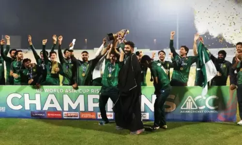 టైటిల్ నెగ్గిన పాకిస్థాన్