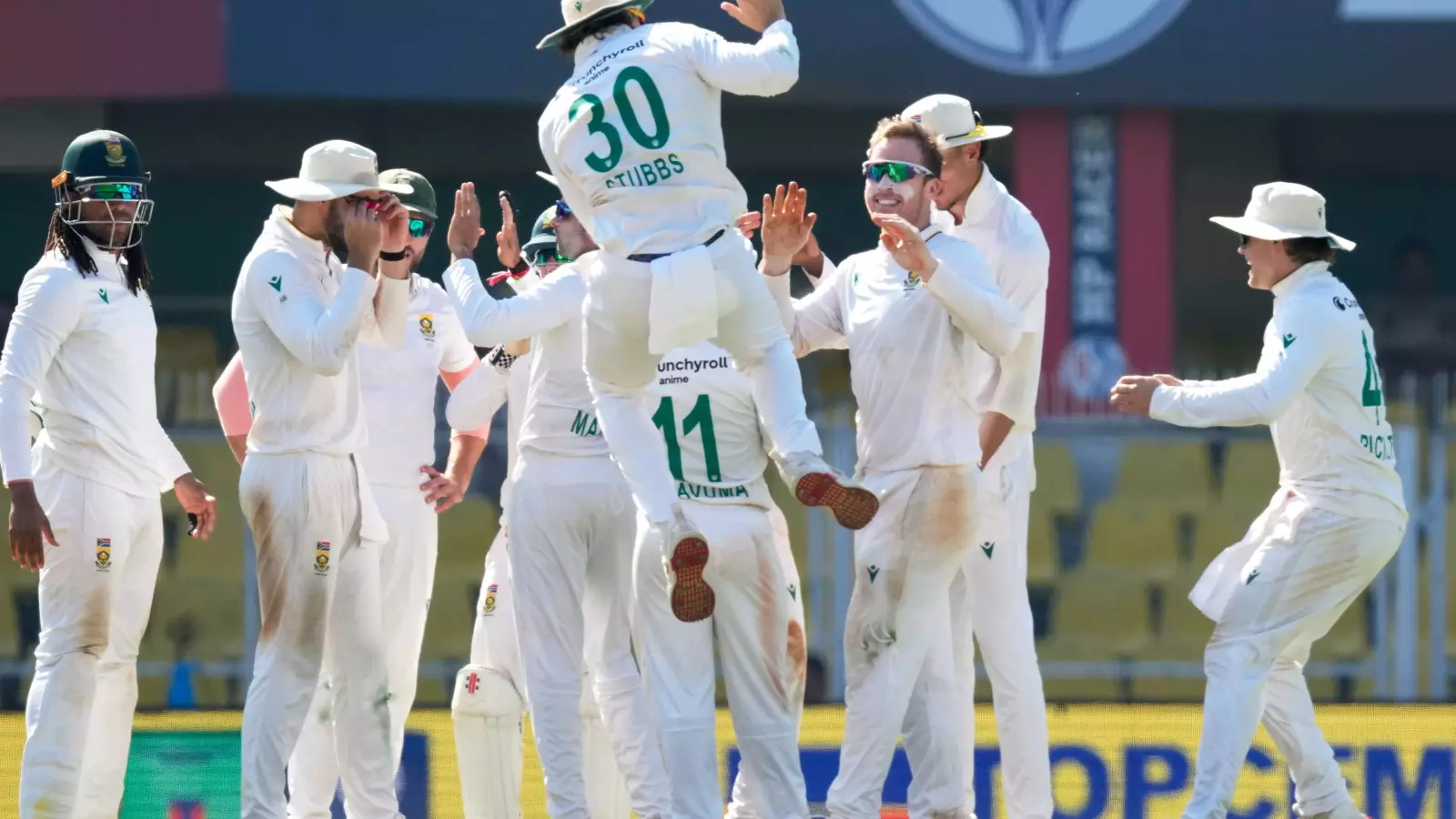 South Africa beat India by 408 runs in the Guwahati Test South Africa beat India by 408 runs in the Guwahati Test