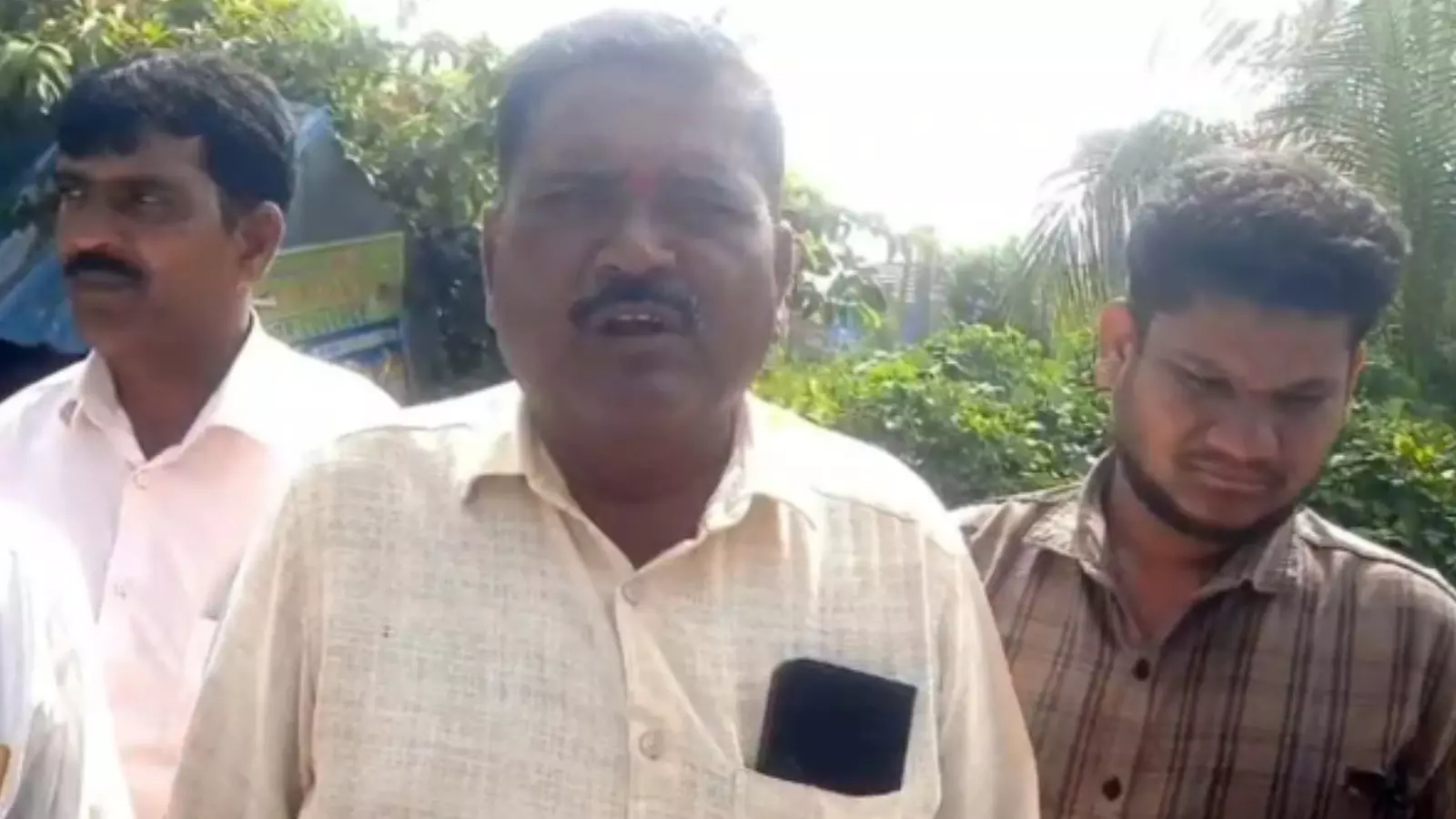 Telangana : తొలి పంచాయతీ ఏకగ్రవం ఎక్కడంటే? Telangana : తొలి పంచాయతీ ఏకగ్రవం ఎక్కడంటే?