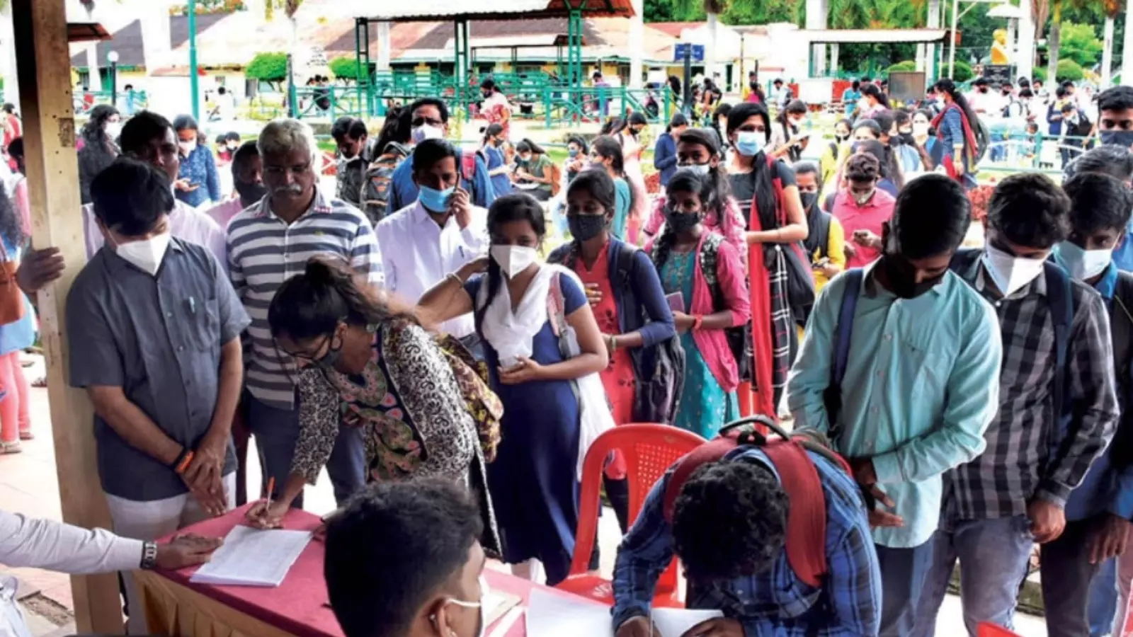 మంగళగిరిలో నేడు మెగా జాబ్ మేళా మంగళగిరిలో నేడు మెగా జాబ్ మేళా