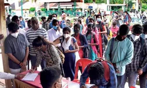 మంగళగిరిలో నేడు మెగా జాబ్ మేళా