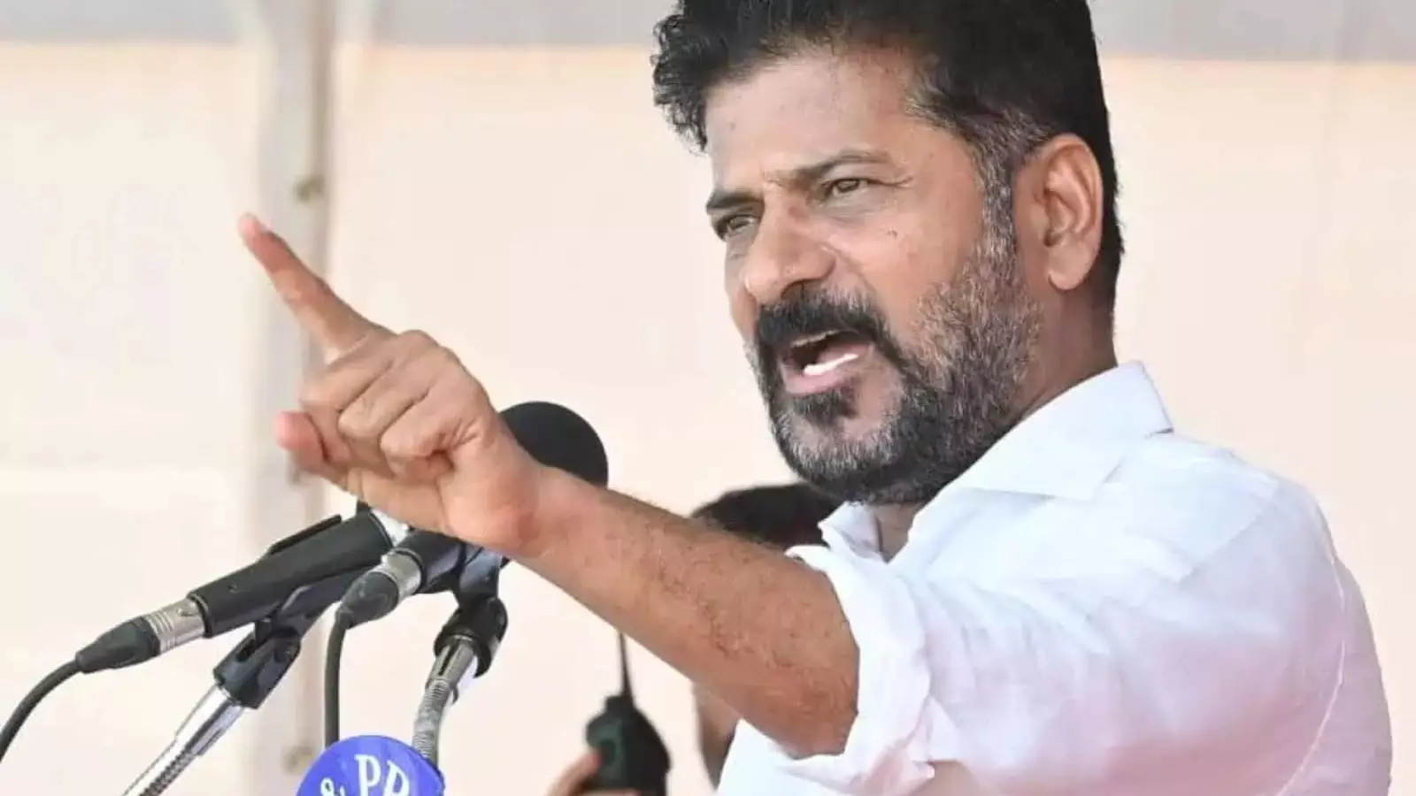 Telangana : రేవంత్ రెడ్డి కీలక నిర్ణయం Telangana : రేవంత్ రెడ్డి కీలక నిర్ణయం