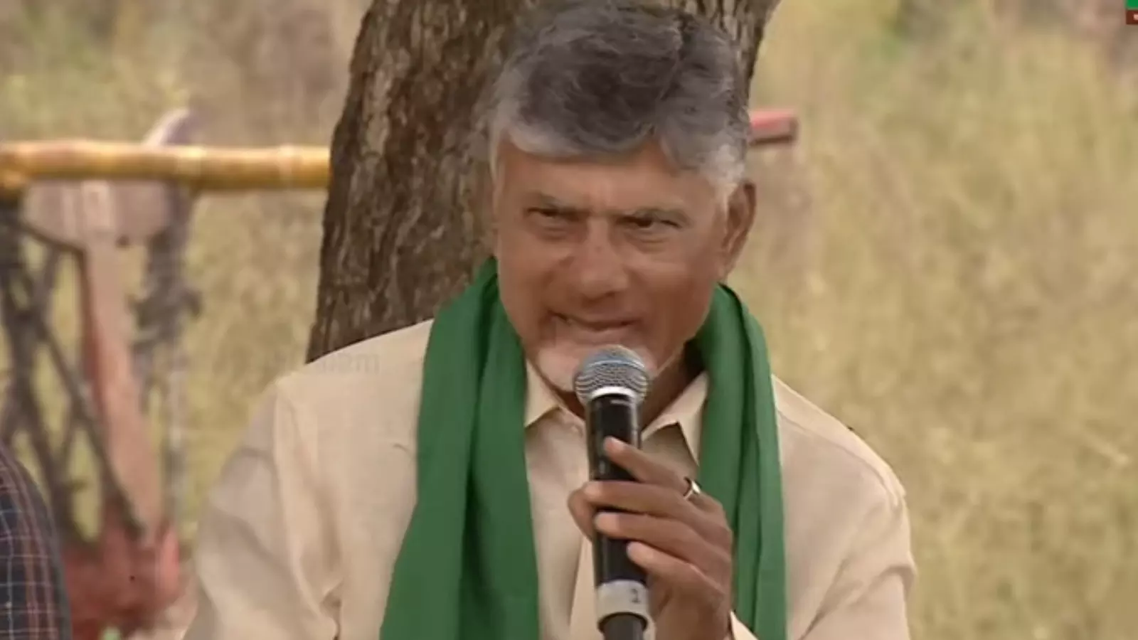 Chandrababu : రైతులతో చంద్రబాబు ముఖాముఖి Chandrababu : రైతులతో చంద్రబాబు ముఖాముఖి