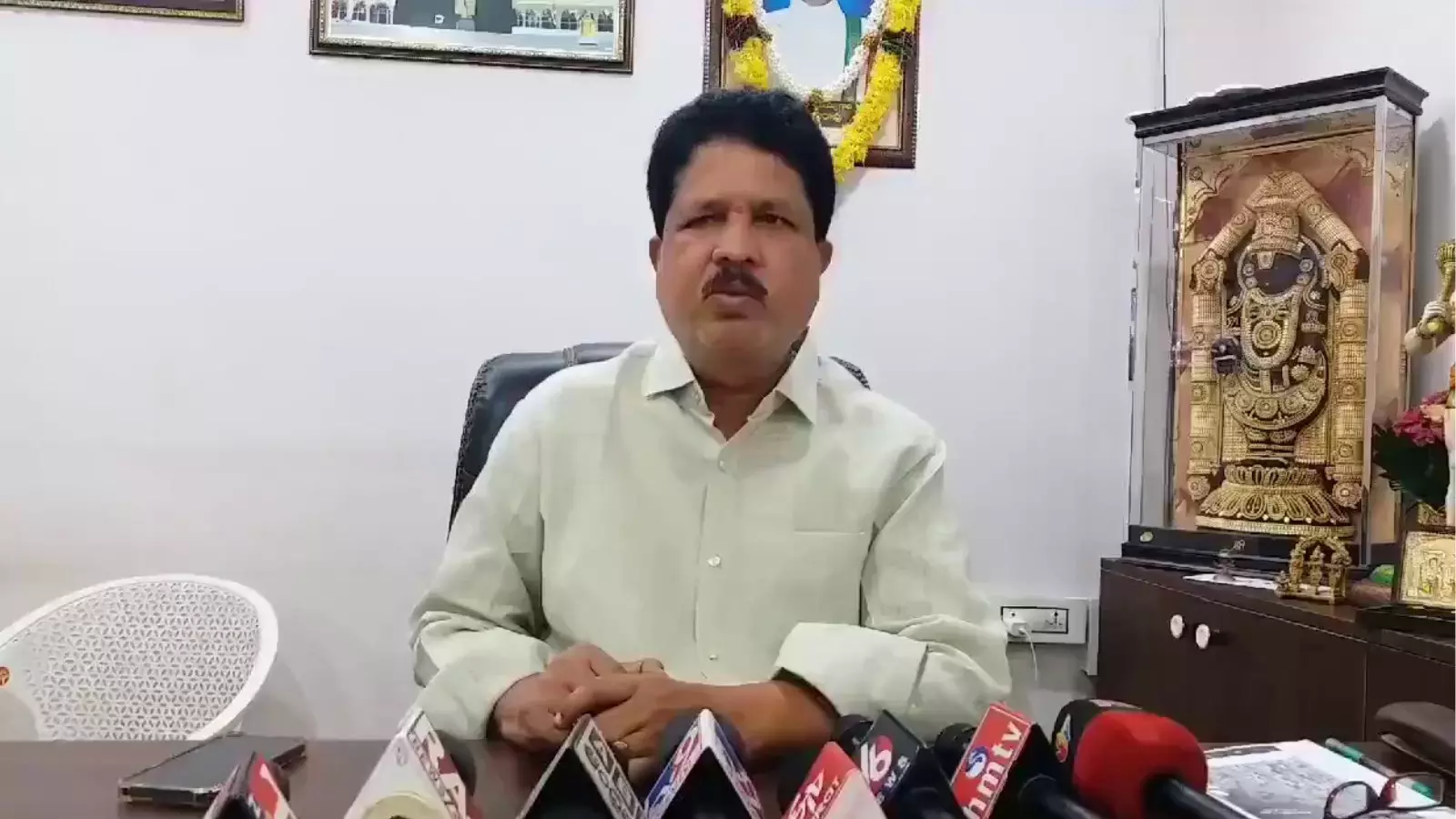 కవితా.. నీ బండారం బయటపెడతా కవితా.. నీ బండారం బయటపెడతా