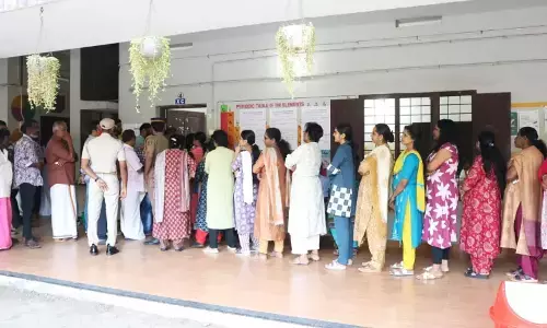 Kerala local body elections phase 1 polling in seven districts, voters at polling booths