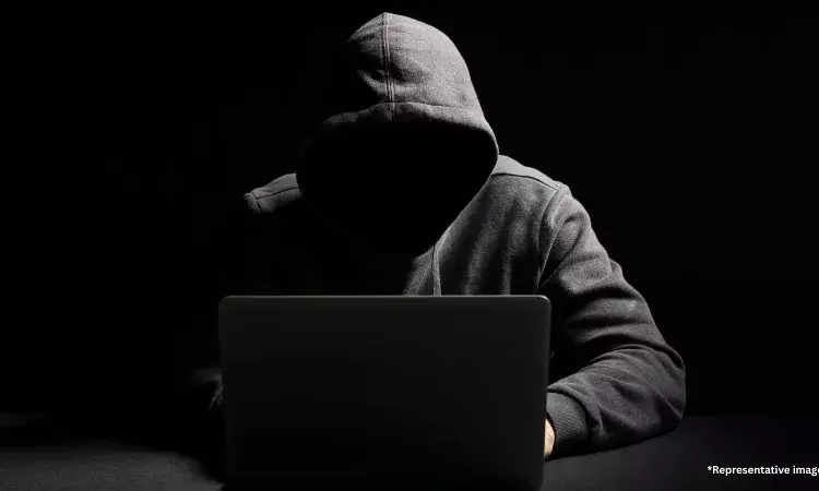 “Retired Bank of Baroda employee loses ₹10.45 lakh in Facebook pension card scam – Hyderabad cybercrime complaint”