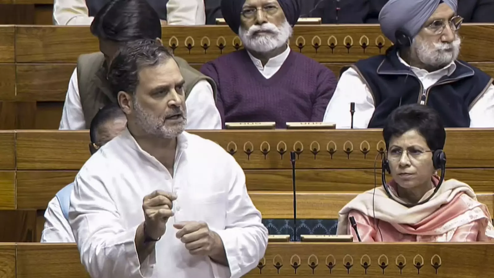 లోక్సభలో నేడు కూడా ఎన్నికల సంస్కరణలపై చర్చ లోక్సభలో నేడు కూడా ఎన్నికల సంస్కరణలపై చర్చ