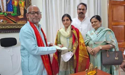 కోటి విరాళం ఇచ్చిన మహిళ కోటి విరాళం ఇచ్చిన మహిళ