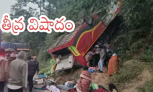 road accident occurred in alluri district. nearly eight people died in this accident