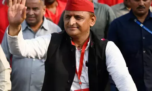 ex uttar pradesh cm akhilesh yadav will be arriving in hyderabad today ex uttar pradesh cm akhilesh yadav will be arriving in hyderabad today