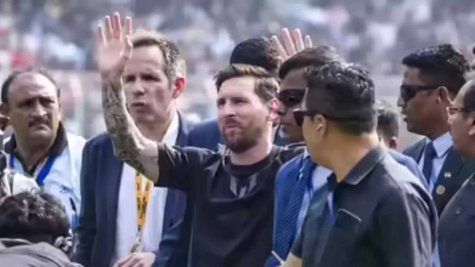 Hyderabad : హైదరాబాద్ చేరుకున్న మెస్సీ Hyderabad : హైదరాబాద్ చేరుకున్న మెస్సీ