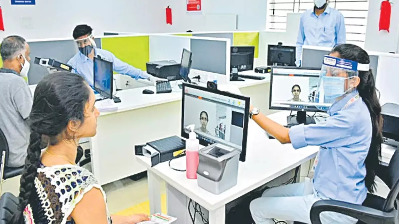 Andhra Pradesh : విద్యార్థులకు గుడ్ న్యూస్.. నేటి నుంచి పాఠశాలల్లో ఆధార్ క్యాంపులు Andhra Pradesh : విద్యార్థులకు గుడ్ న్యూస్.. నేటి నుంచి పాఠశాలల్లో ఆధార్ క్యాంపులు