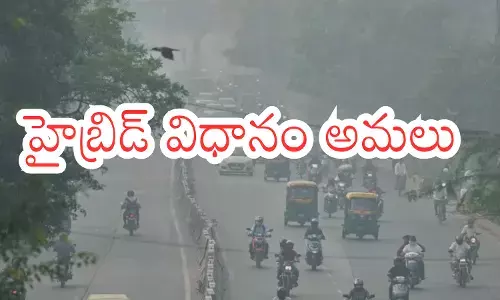 Dense smog blankets Delhi skyline as AQI reaches severe level Dense smog blankets Delhi skyline as AQI reaches severe level