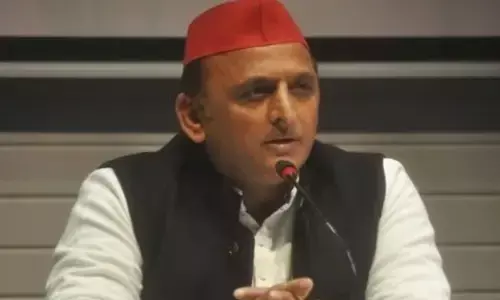 అది ప్రాణాంతకమైన పొగమంచు: అఖిలేష్ అది ప్రాణాంతకమైన పొగమంచు: అఖిలేష్