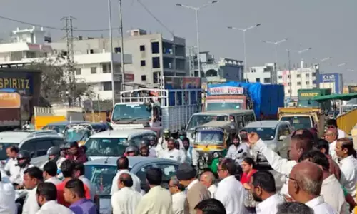 locals protest in hayatnagar, hyderabad