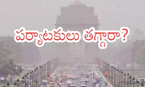 Smoggy morning in Delhi as air quality remains in poor category