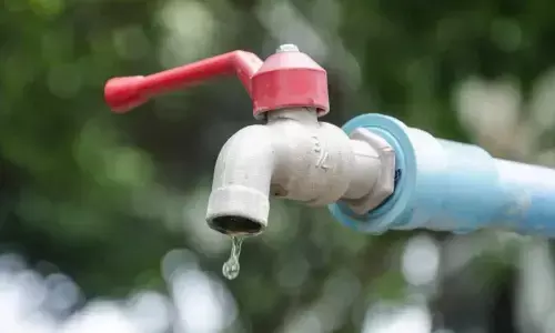 HMWSSB MD Ashok Reddy inspecting Narsingi junction works in Manikonda