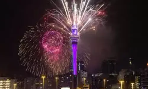 న్యూజిలాండ్ లో కొత్త ఏడాది వేడుకలు మొదలు