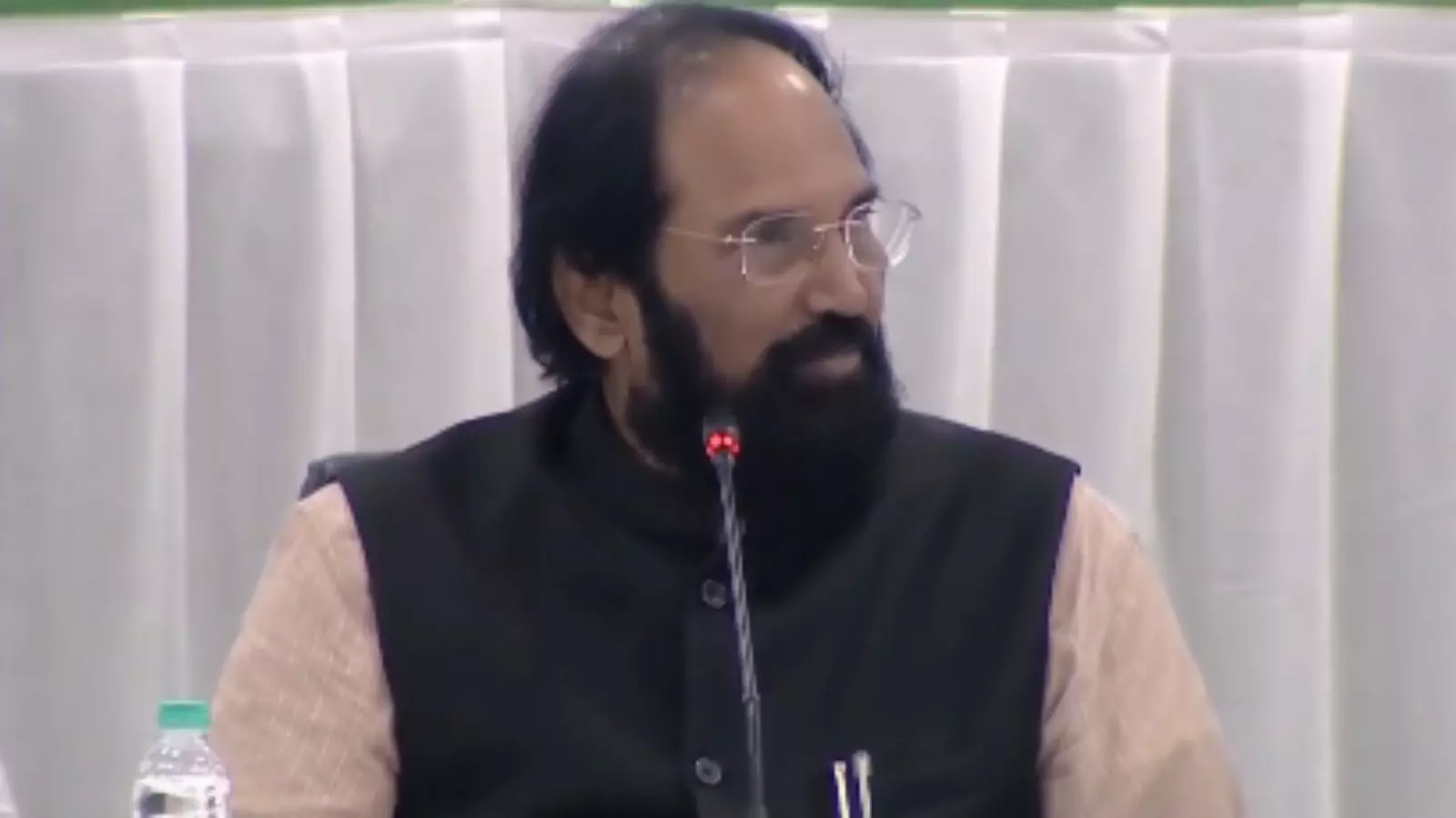 Telangana : ప్రజాభవన్ లో పవర్ పాయింట్ ప్రెజెంటేషన్