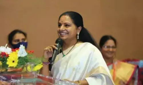 Kalvakuntla Kavitha : నేడు శాసనమండలిలో కల్వకుంట్ల కవిత