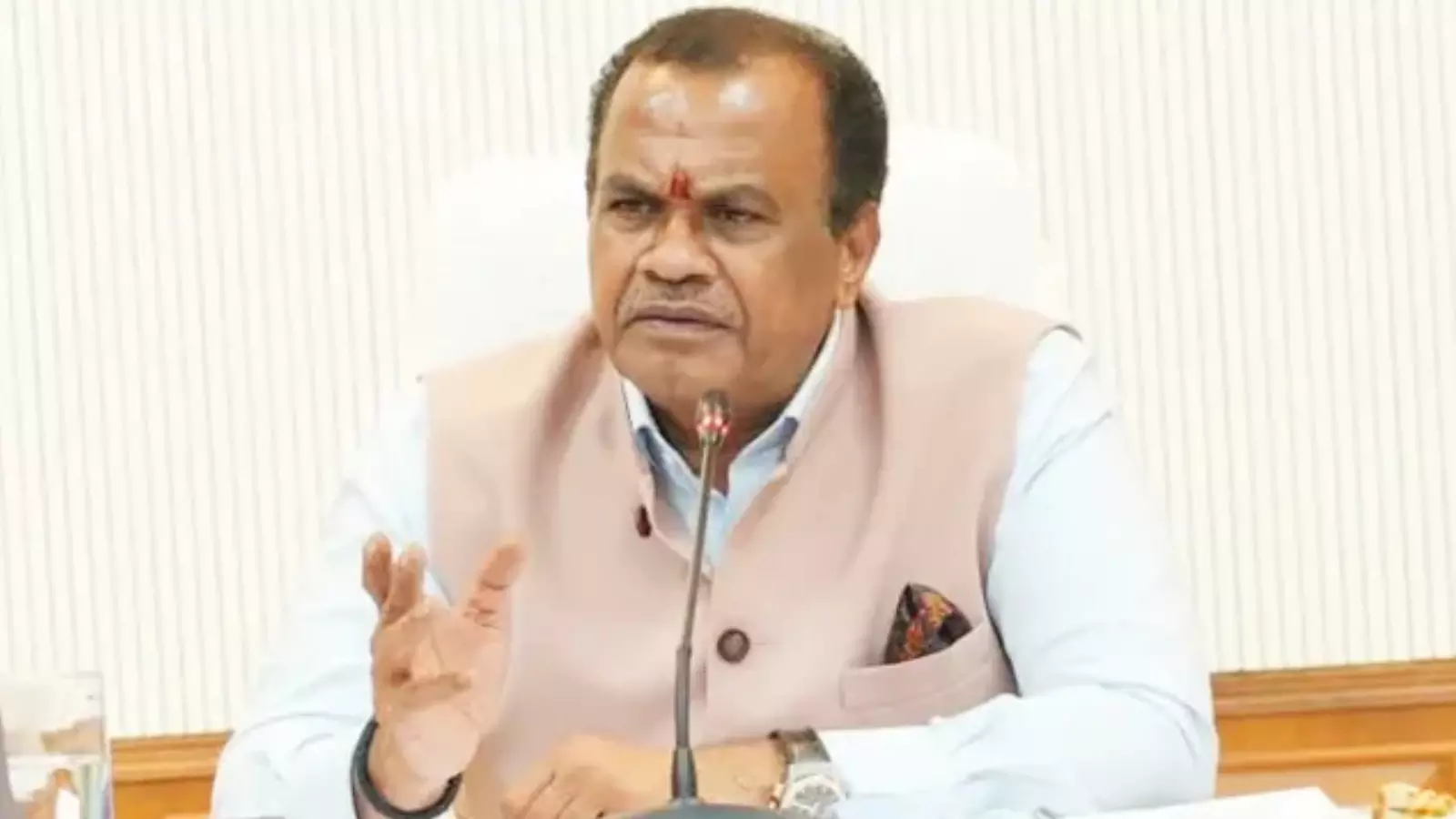 మంత్రి కోమటిరెడ్డి సంచలన వ్యాఖ్యలు మంత్రి కోమటిరెడ్డి సంచలన వ్యాఖ్యలు